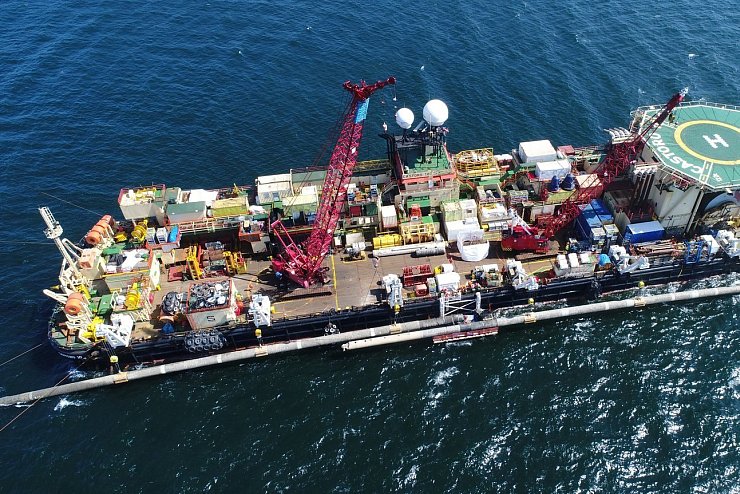 Verlegeschiff - &copy; Foto: Stefan Sauer/zb/dpa