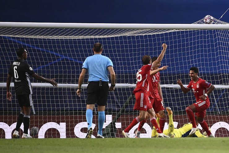 Doppelpack - &copy; Foto: Franck Fife/pool AFP via AP/dpa