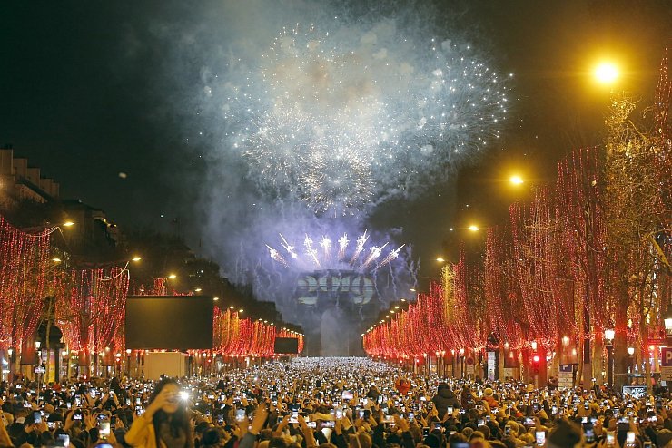 Silvester - Paris - © Foto: Michel Euler/AP/dpa