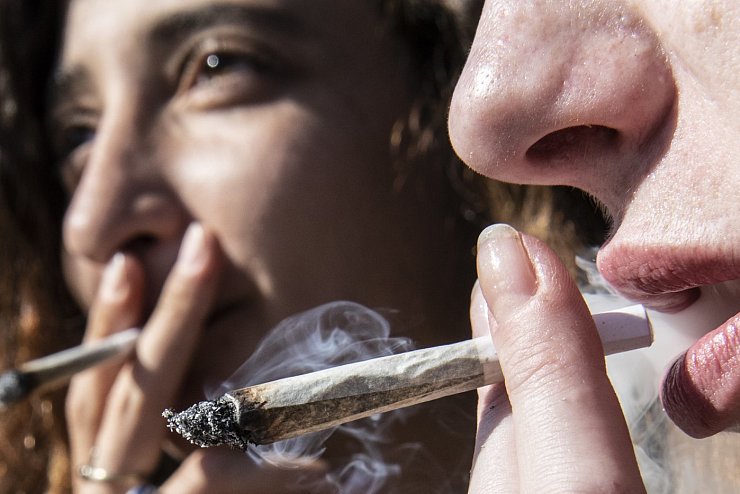 Cannabis-Konsum - © Foto: Paul Zinken/dpa