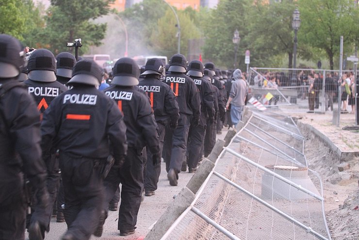 Polizeieinsatz in Berlin - © Foto: picture alliance / dpa