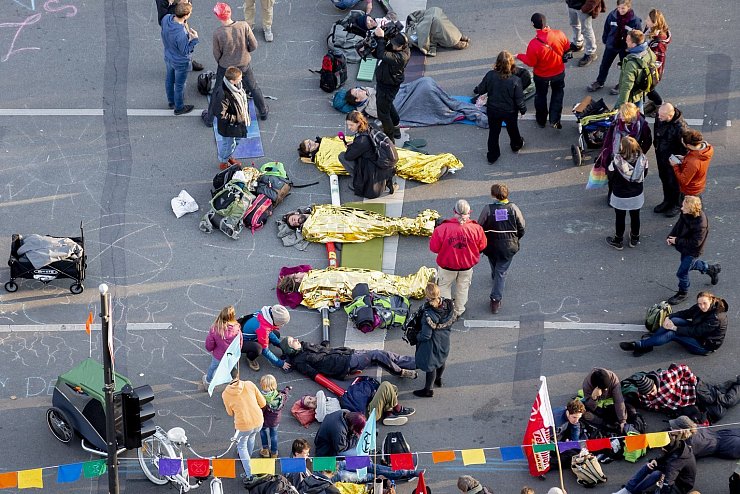Klimaprotest in Berlin - &copy; Foto: Christoph Soeder/dpa