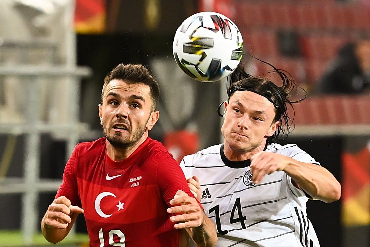 Laufduell - &copy; Foto: Federico Gambarini/dpa