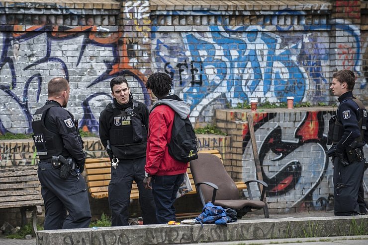 Polizeieinsatz - © Foto: Paul Zinken/dpa