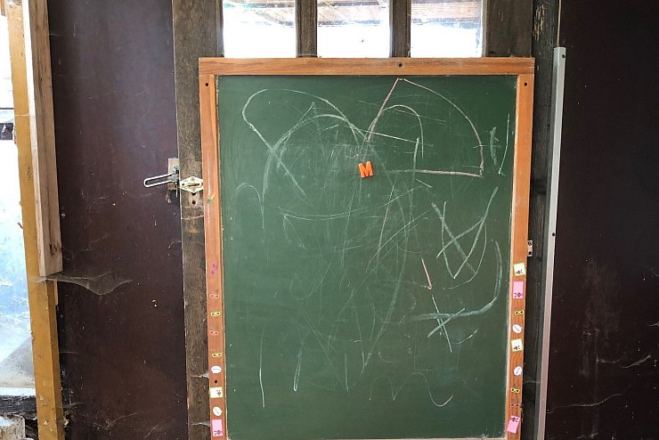 Das Innere der Baracke von Andreas V. - © Silke Buhrmester