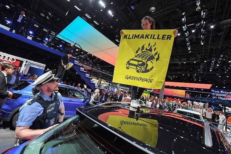 Protest - &copy; Foto: Boris Roessler