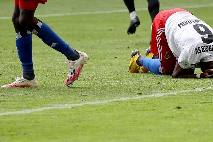 Debakel - &copy; Foto: Christian Charisius/dpa