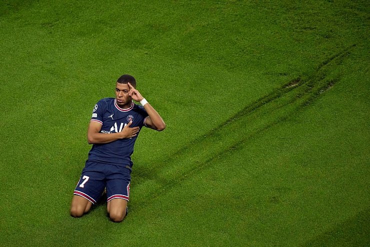 1:0 - &copy; Foto: Christophe Ena/AP/dpa