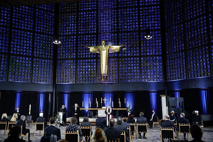 Corona-Gedenken - &copy; Foto: Gordon Welters/KNA-POOL/dpa