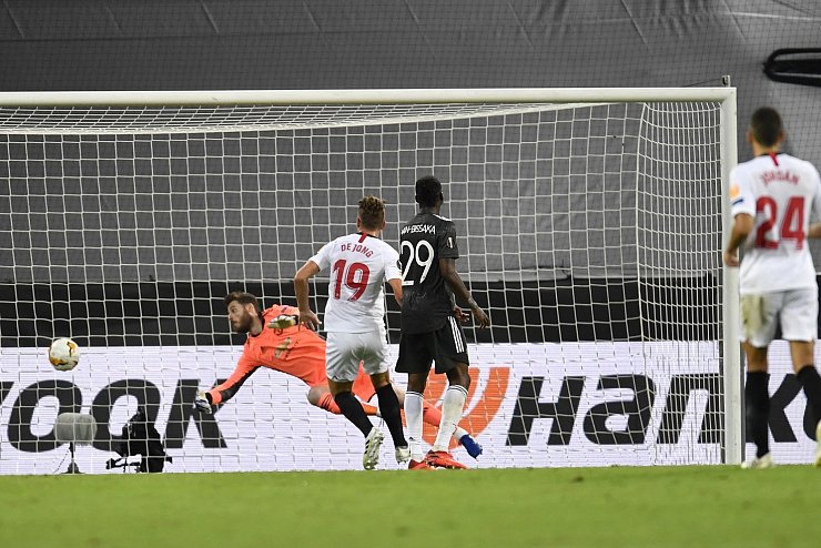 2:1 Führung für den FC Sevilla - © Foto: Marius Becker/dpa