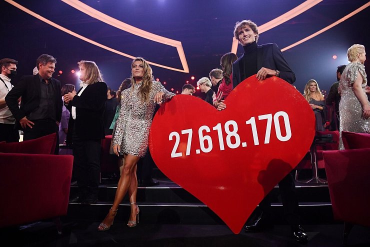 "Ein Herz f&uuml;r Kinder" - &copy; Foto: Annegret Hilse/Reuters/Pool/dpa