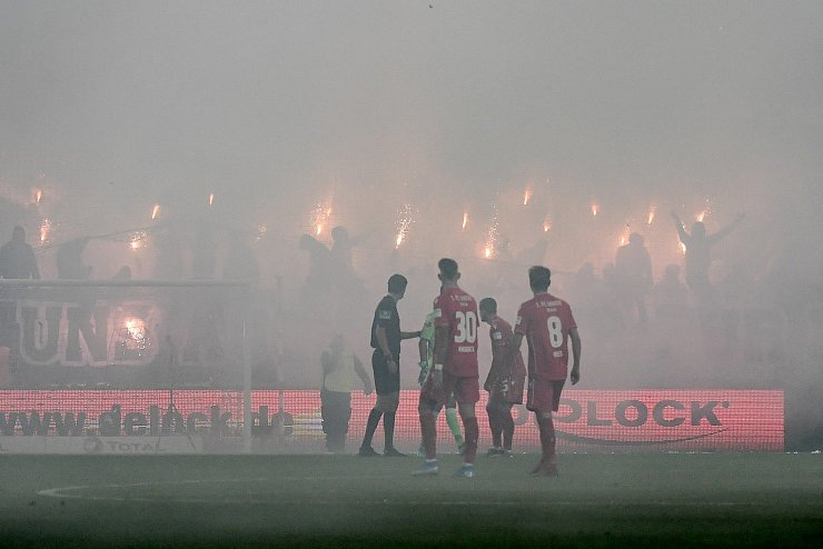 Unterbrechung - &copy; Foto: Britta Pedersen/dpa