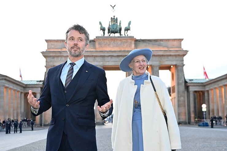 Brandenburger Tor - &copy; Foto: Bernd Von Jutrczenka/dpa