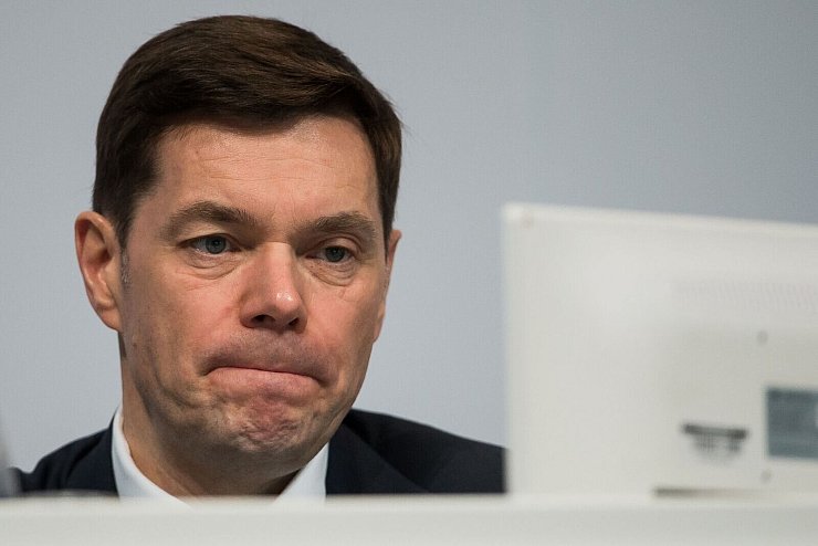 - © Swen Pförtner/dpa