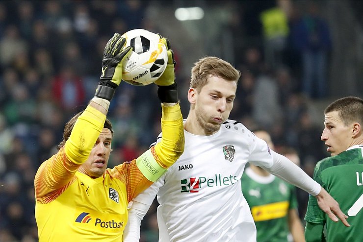 Gehalten - &copy; Foto: Erwin Scheriau/APA/dpa