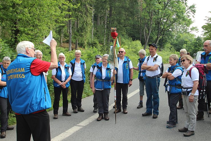 Am ersten Tag ging es für die 17-köpfige Wandergruppe von Horn-Bad Meinberg nach Bad Driburg. - © Niklas Böhmer