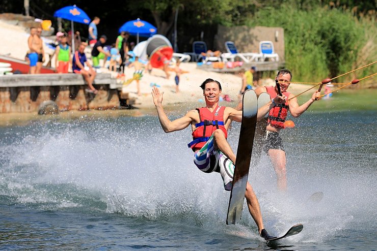 Wasserski im Sommer - © Foto: Peter Gercke