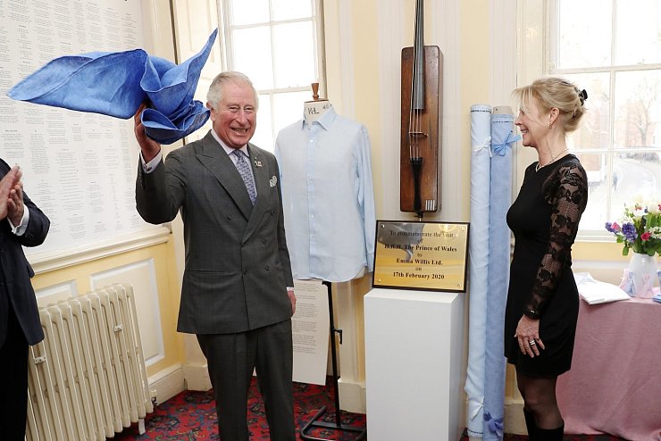 Prinz Charles + Emma Willis - &copy; Foto: Chris Jackson/PA Wire/dpa