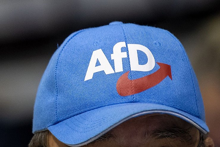 - © Monika Skolimowska/dpa-Zentralbild/dpa