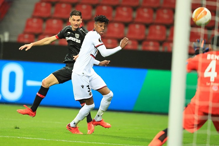 F&uuml;hrung ausgebaut - &copy; Foto: Wolfgang Rattay/Reuters-Pool/dpa