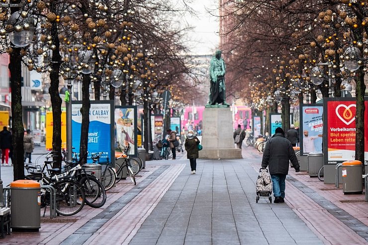 Leere Innenstadt von Hannover - &copy; Foto: Julian Stratenschulte/dpa