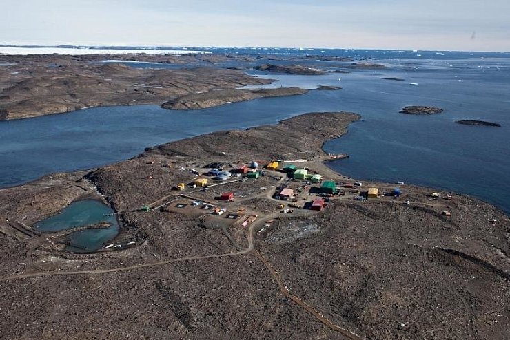 Ein Flughafen am S&uuml;dpol - &copy; Foto: David Barringhaus/Australian Antarctic Division/dpa