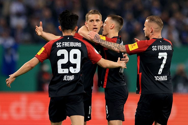 - &copy; Christian Charisius/dpa