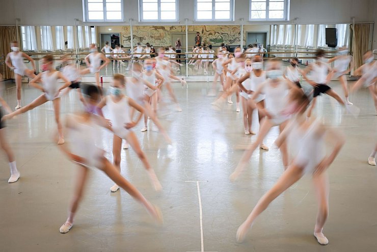 Hamburger Ballettschule - &copy; Foto: Christian Charisius/dpa