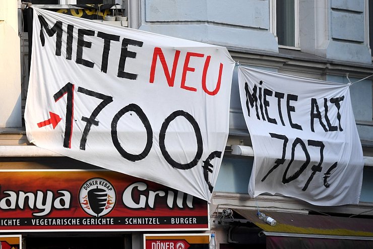 Protest gegen Mietensteigerung in Berlin - &copy; Foto: Ralf Hirschberger/dpa