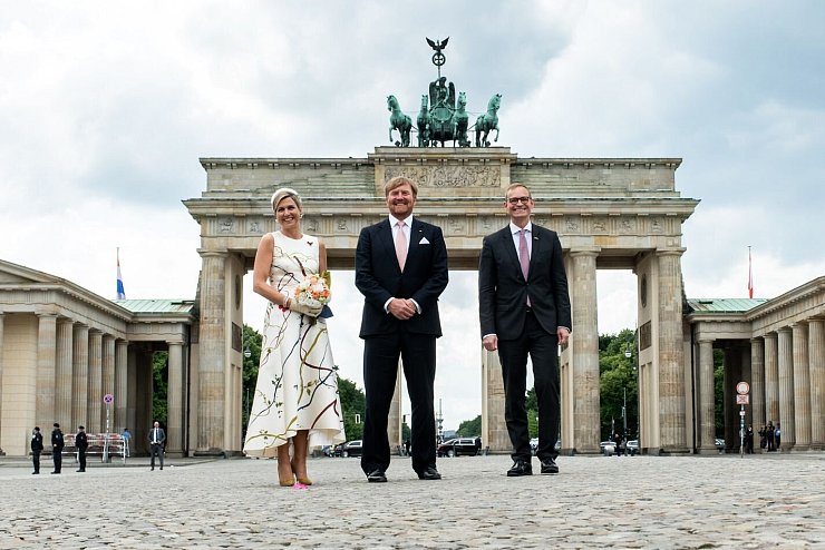 Niederl&auml;ndisches K&ouml;nigspaar in Berlin - &copy; Foto: Bernd von Jutrczenka/dpa