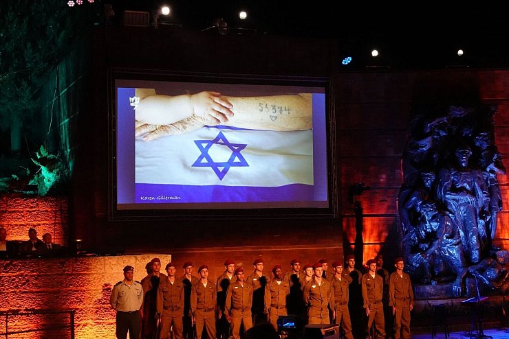 - &copy; Wang Zhuolun/Xinhua/dpa