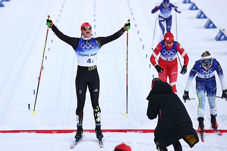 - &copy; Daniel Karmann/dpa