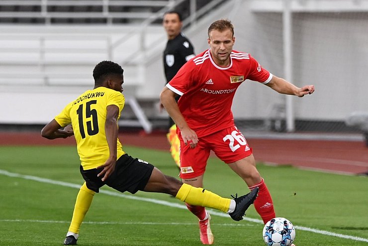 Intensives Spiel - &copy; Foto: Matthias Koch/dpa