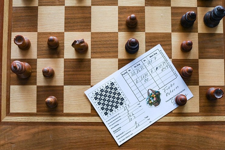 Postkarten-Schach - &copy; Foto: Jens Kalaene/dpa-Zentralbild/dpa
