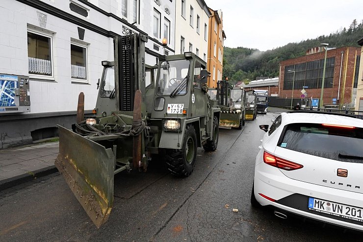 R&auml;umfahrzeuge der Bundeswehr - &copy; Foto: Roberto Pfeil/dpa