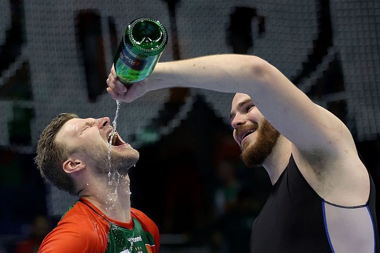 - &copy; Ronny Hartmann/dpa-Zentralbild/dpa