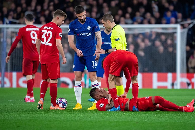 Foul - &copy; Foto: Sven Hoppe/dpa