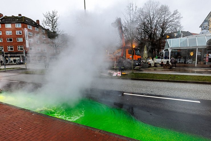 Leitung hat ein Leck - © Foto: Axel Heimken/dpa