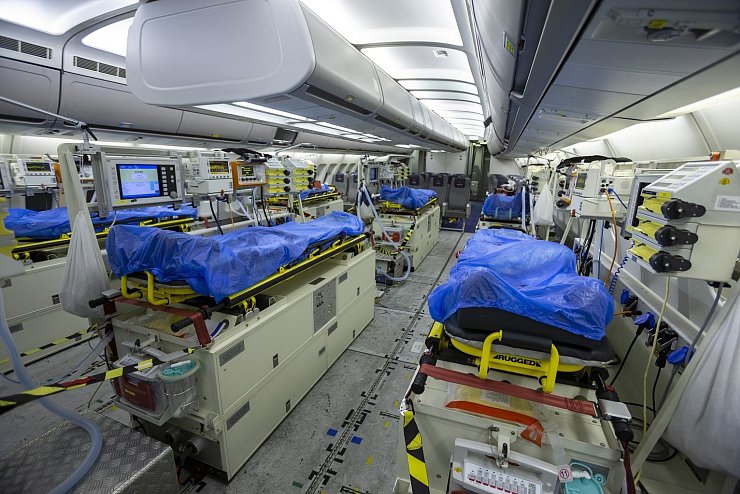 Fliegende Intensivstation - &copy; Foto: Kevin Schrief/Luftwaffe/dpa