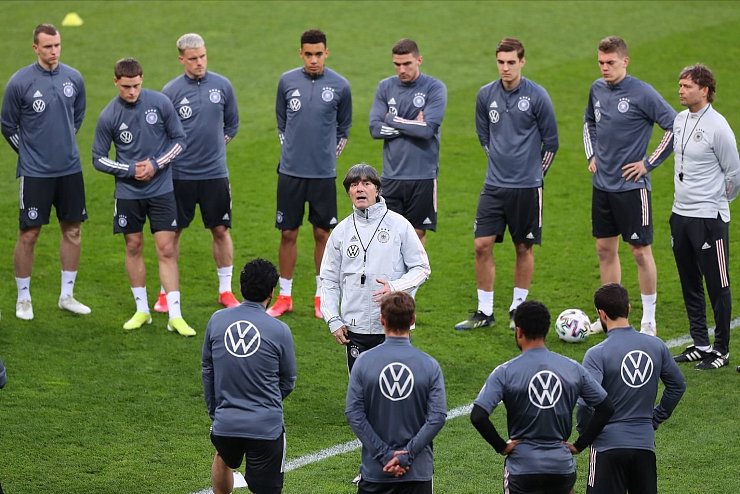 Einstimmung - &copy; Foto: Stefan Constantin/dpa