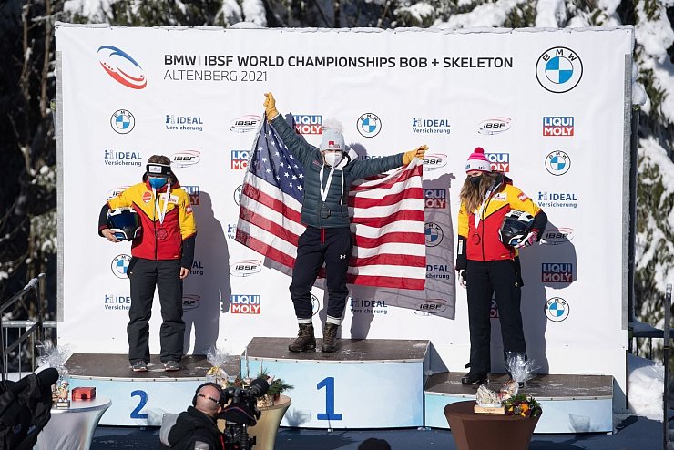 Siegerehrung - &copy; Foto: Sebastian Kahnert/dpa-Zentralbild/dpa