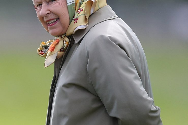Königin Elizabeth - © Foto: Andrew Matthews/PA Wire/dpa