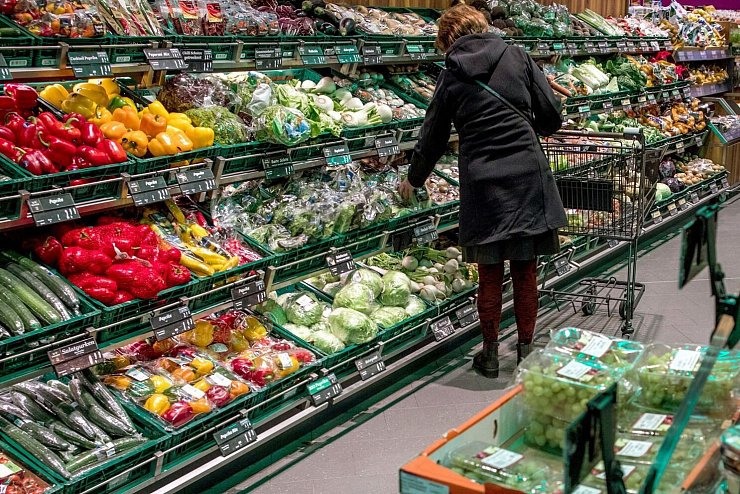 Debatte um Preise f&uuml;r Obst und Gem&uuml;se - &copy; Foto: Jens B&uuml;ttner/zb/dpa