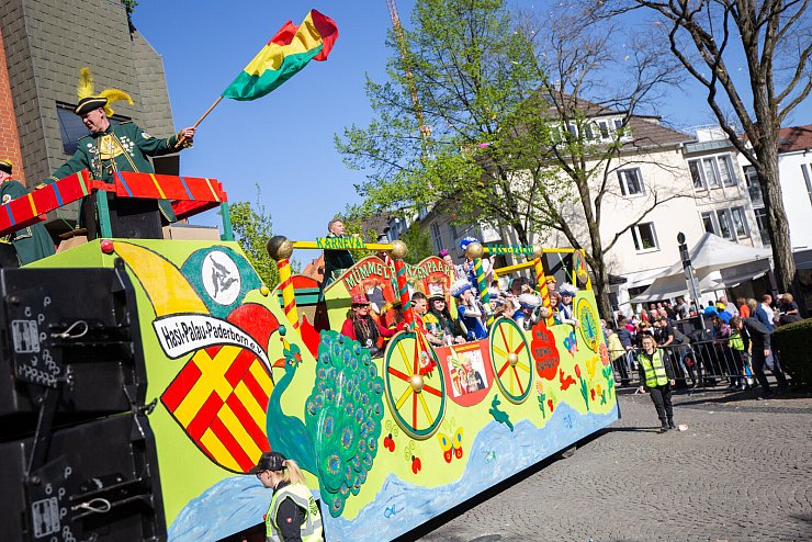 Impressionen von der Paderborner Karnevalsparade im April 2022. - © Niklas Tüns