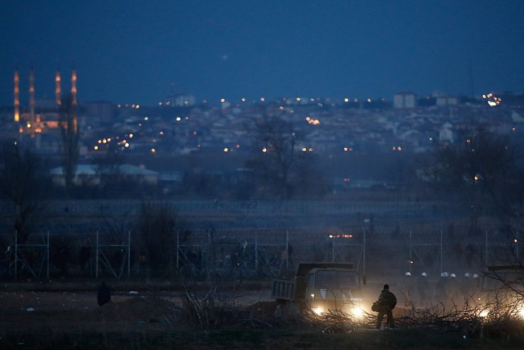 Grenzsicherung - &copy; Foto: Dimitris Tosidis/XinHua/dpa