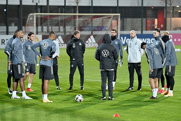 DFB-Training - &copy; Foto: Robert Michael/dpa-Zentralbild/dpa