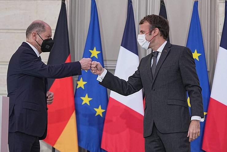 Scholz und Macron - &copy; Foto: Michael Kappeler/dpa