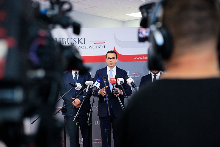 - &copy; Lech Muszynski/PAP/dpa