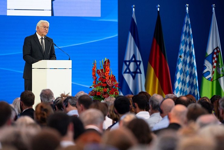 - &copy; Sven Hoppe/dpa