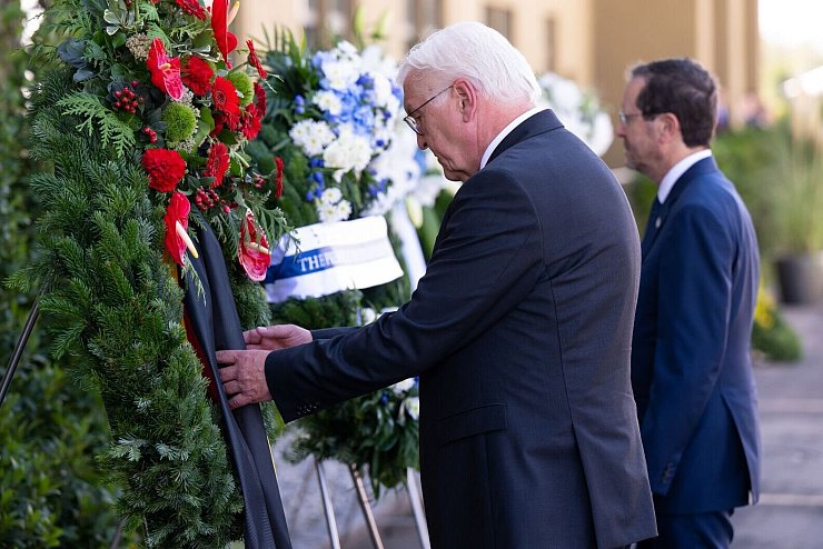 - &copy; Sven Hoppe/dpa